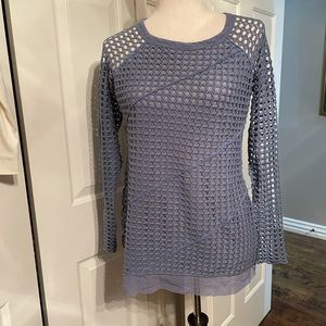 Tulle layered blue top